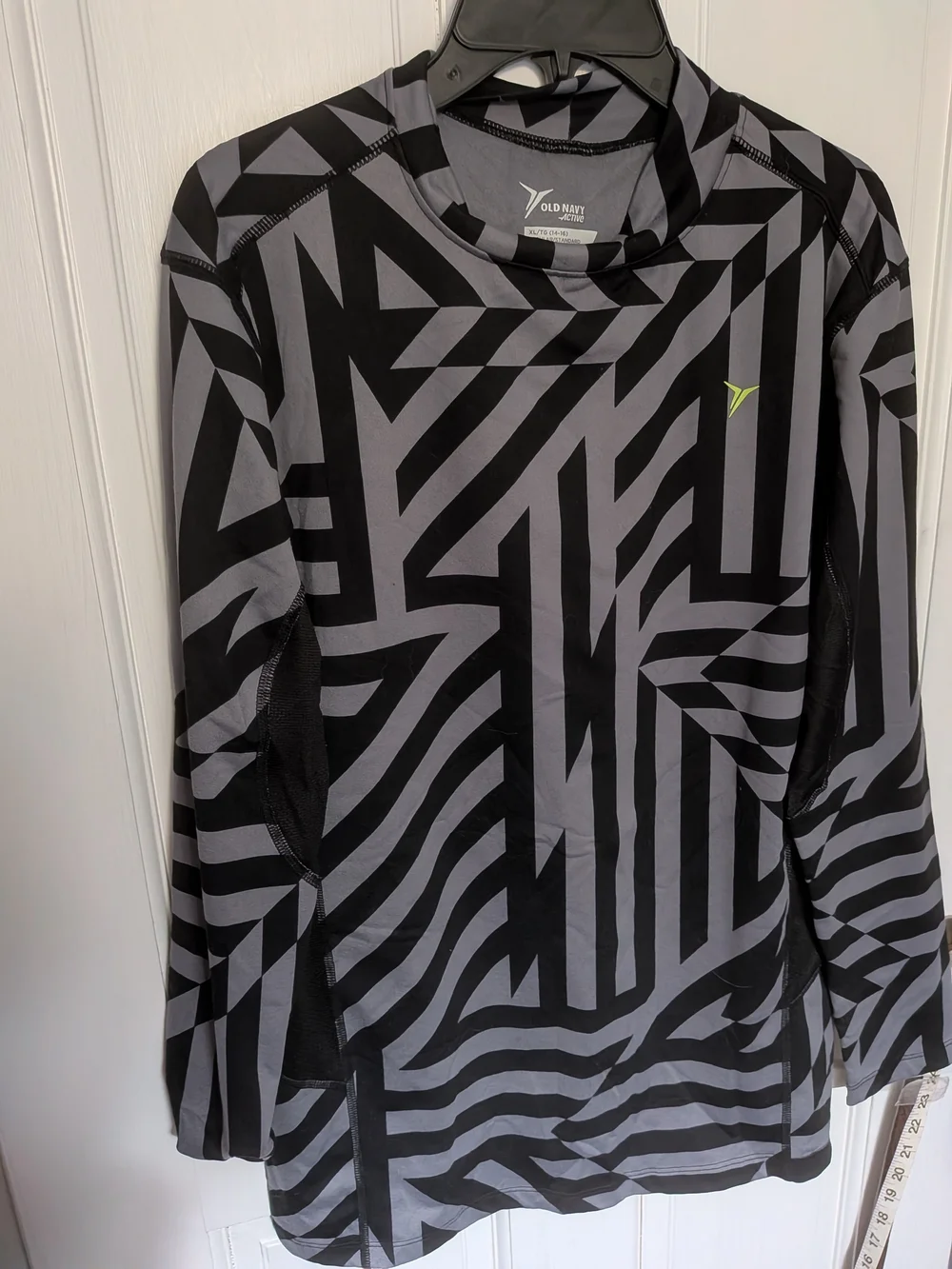 Old Navy Kid's Gray & Black Geometric Long Sleeve Active Wear Mesh Venting Cool
